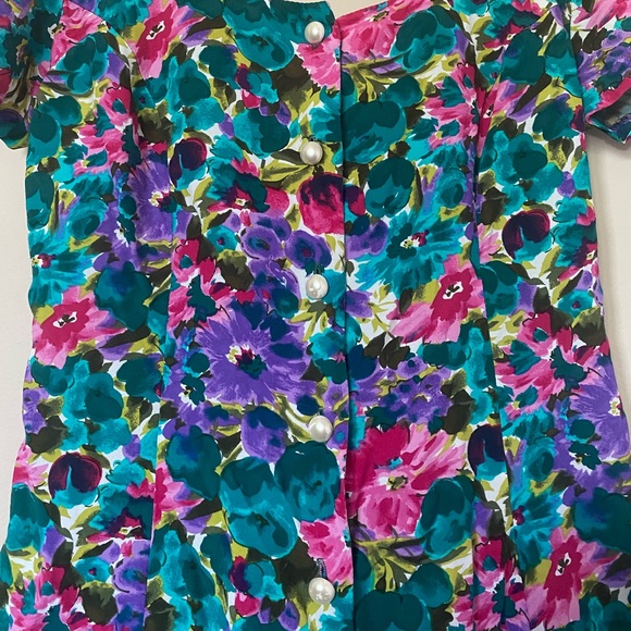 vintage - floral button down romper 🌺 - Picture 3 of 7